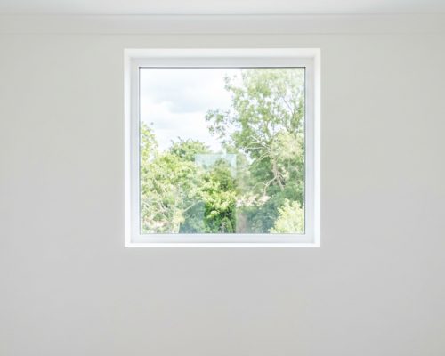 Create_fixed_window_on_wall_202608281143